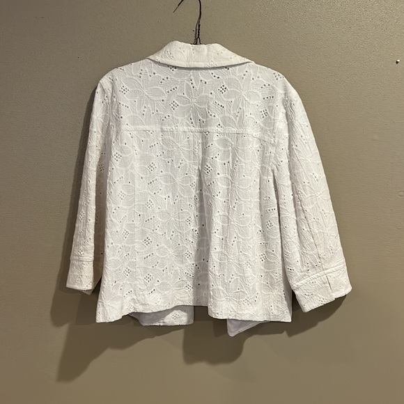 Coldwater Creek Women’s lace jacket. - Picture 2 of 4
